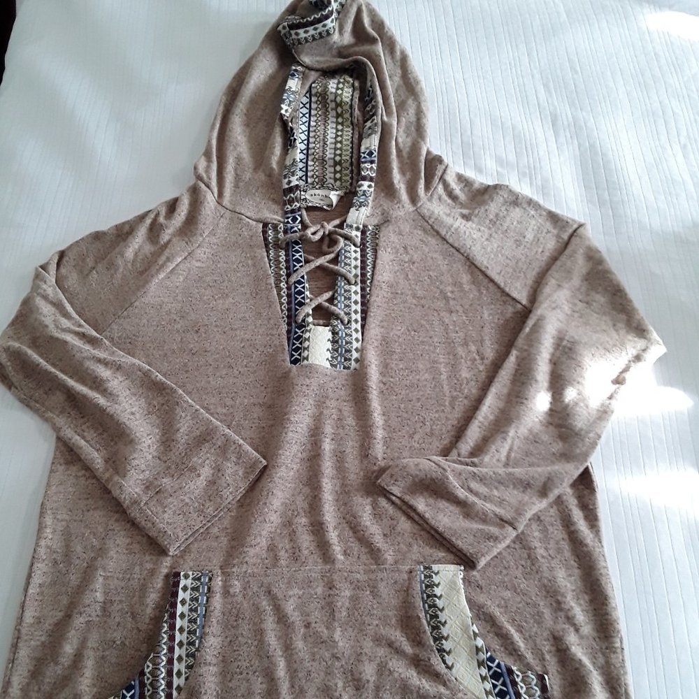 EUC Skonhet Pullover Lightweight Hoodie Sweater Tan Size 1xl